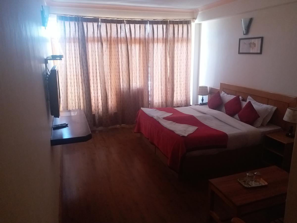 Jigmet Hotel Leh Esterno foto